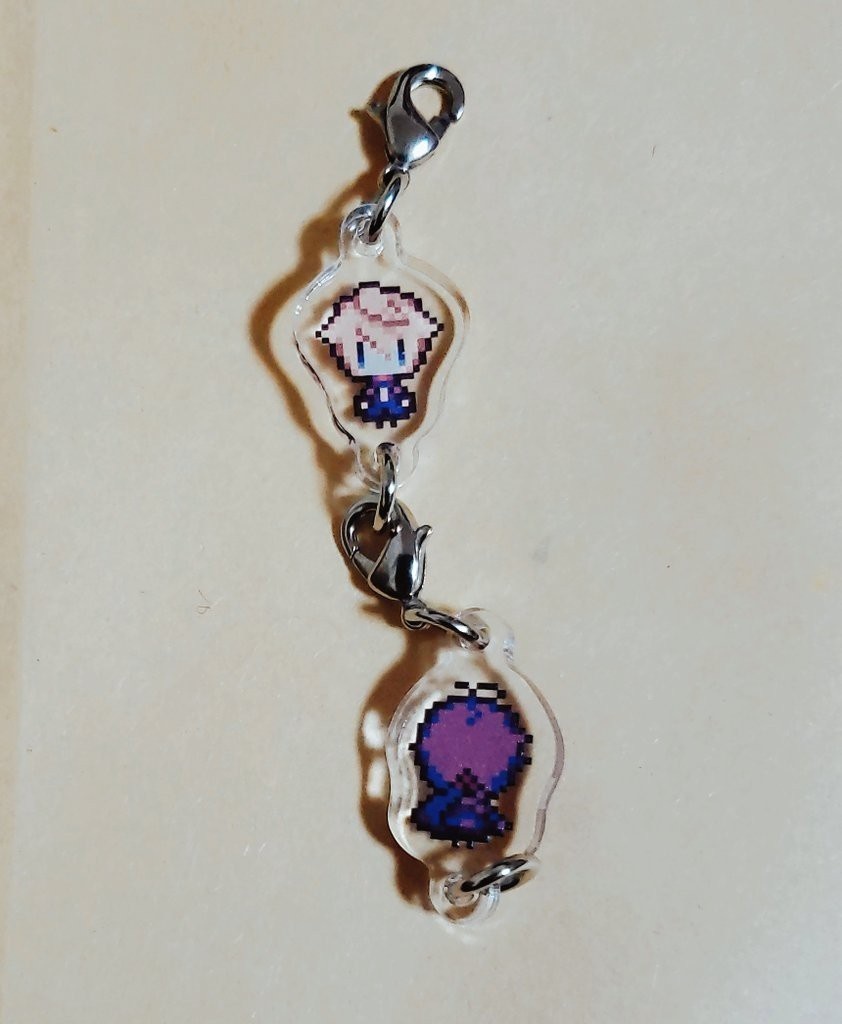 Alicemareドット絵連結アクリルチャーム