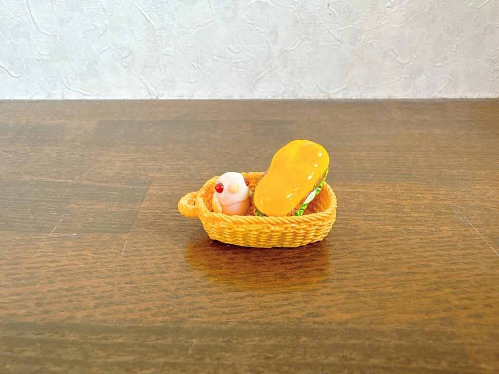 アキクサインコ　ルビノー　サンドバーガー