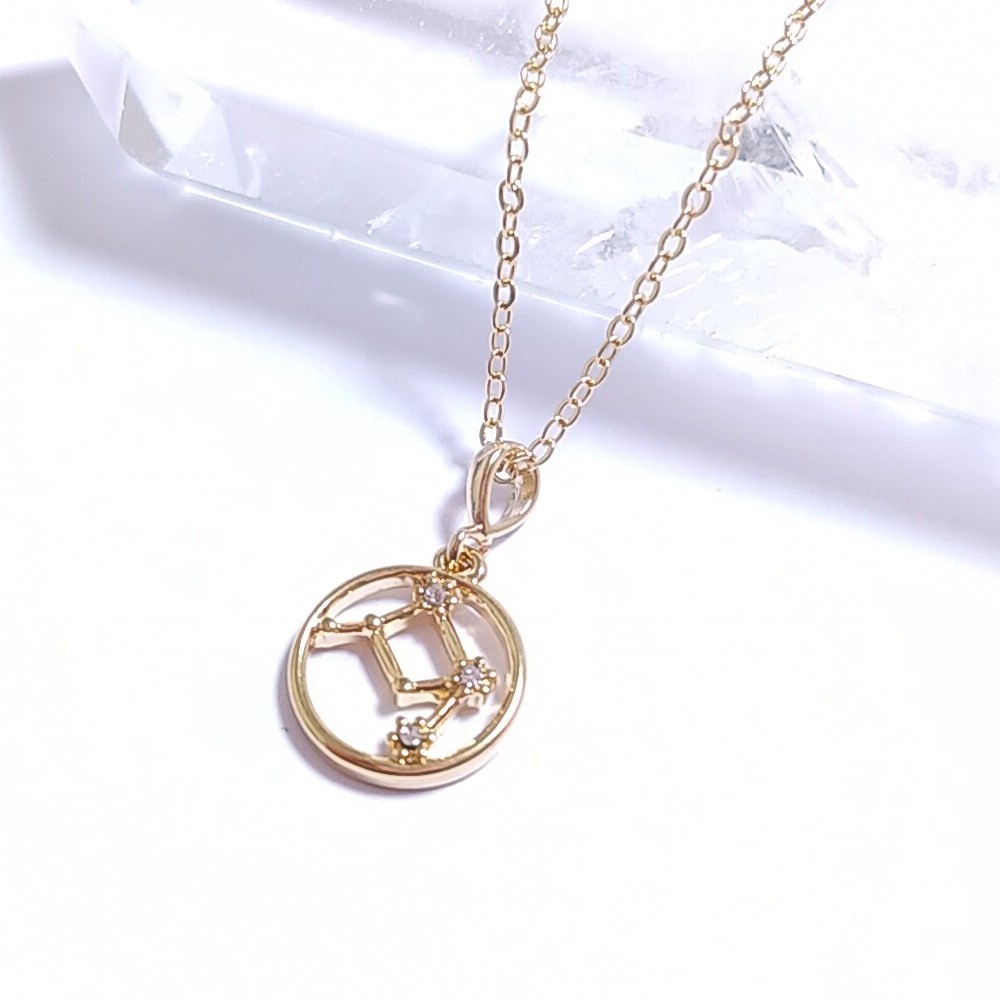 星座のネックレス