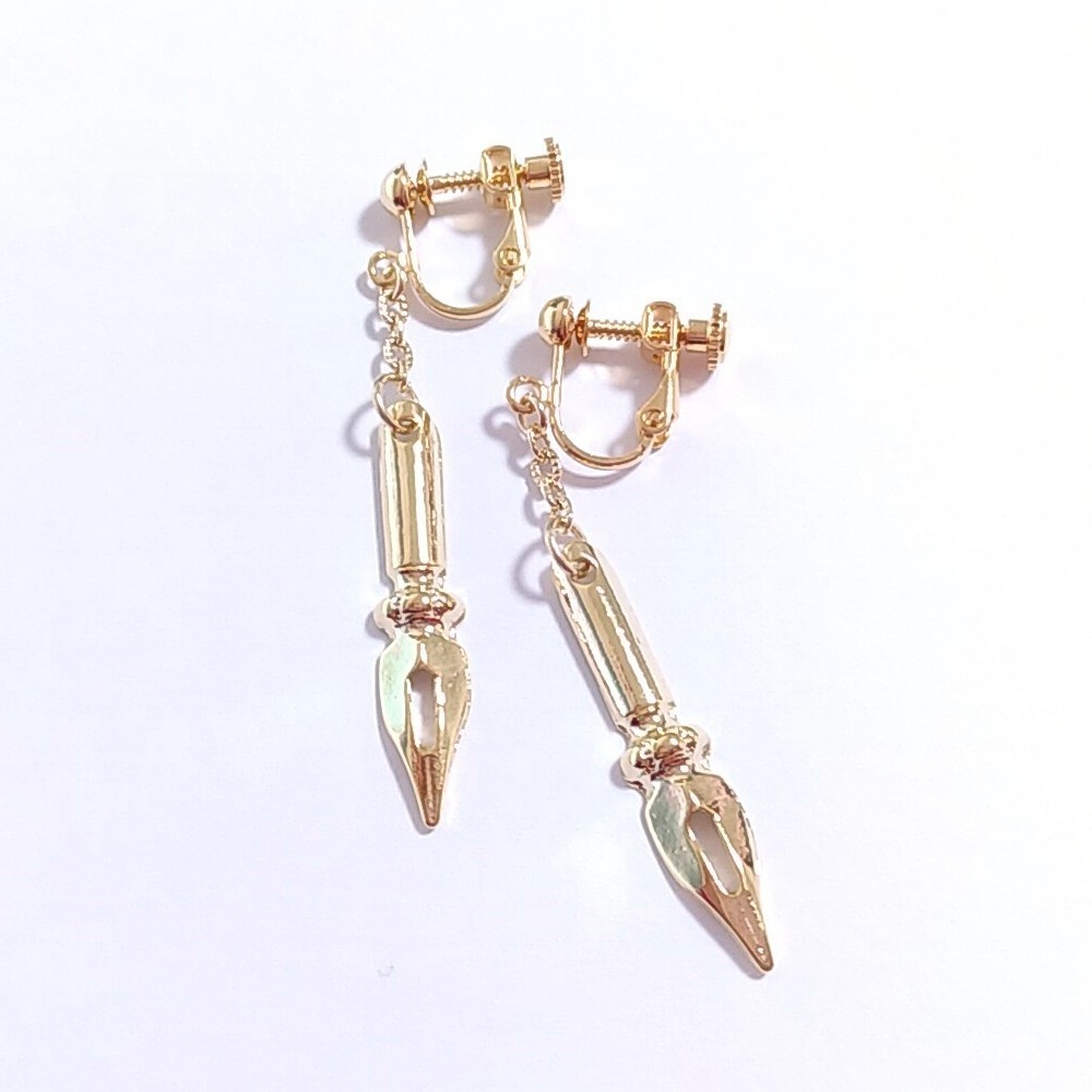 万年筆と本/ピアス イヤリング ネックレス