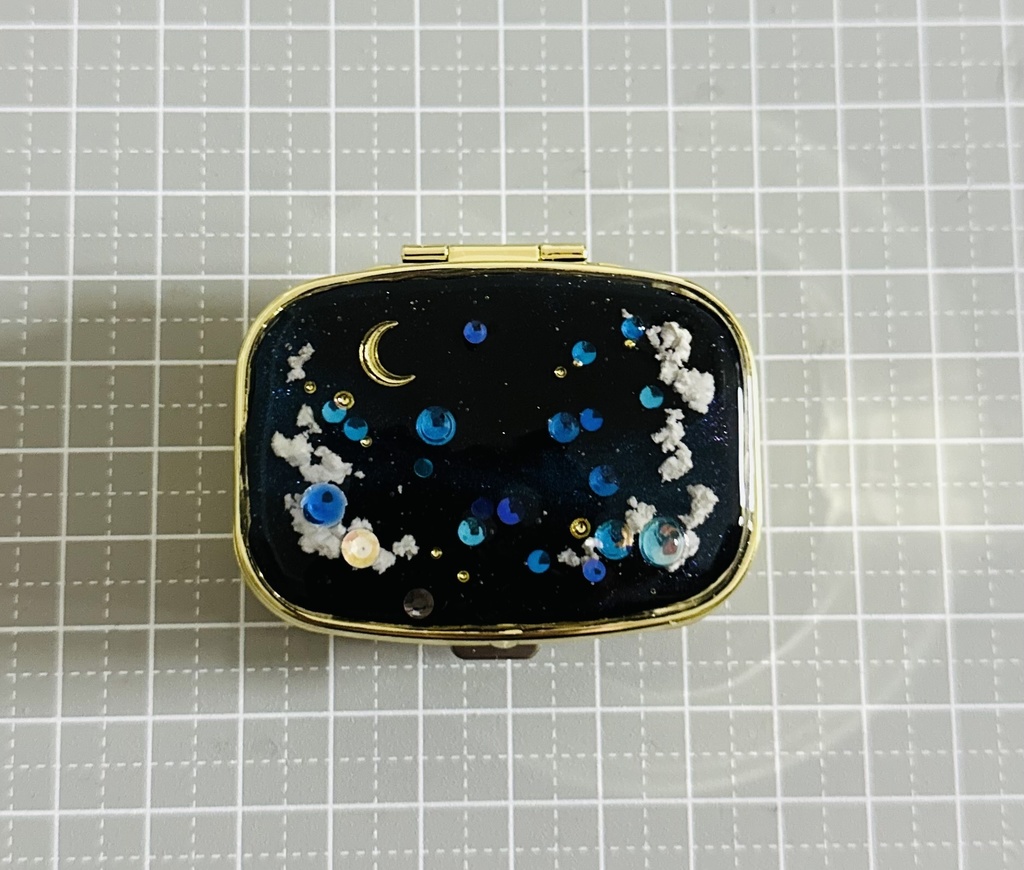 月夜の夢空の小物入れ