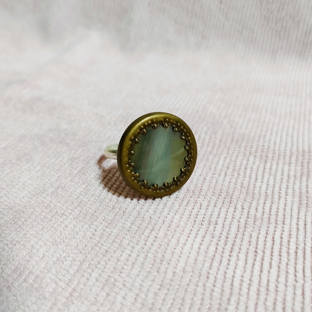 古着ボタンのリング