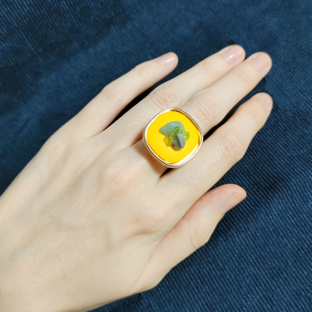 古着ボタンのリング