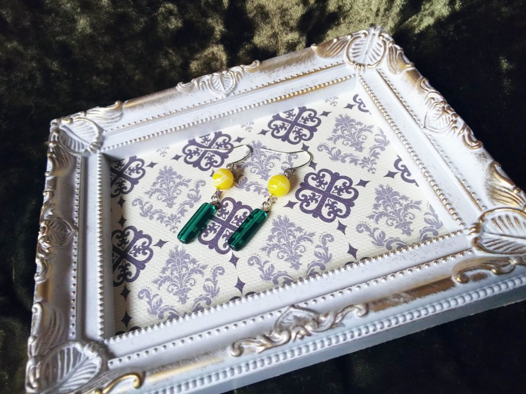 イエロー×グリーン ガラスビーズピアス