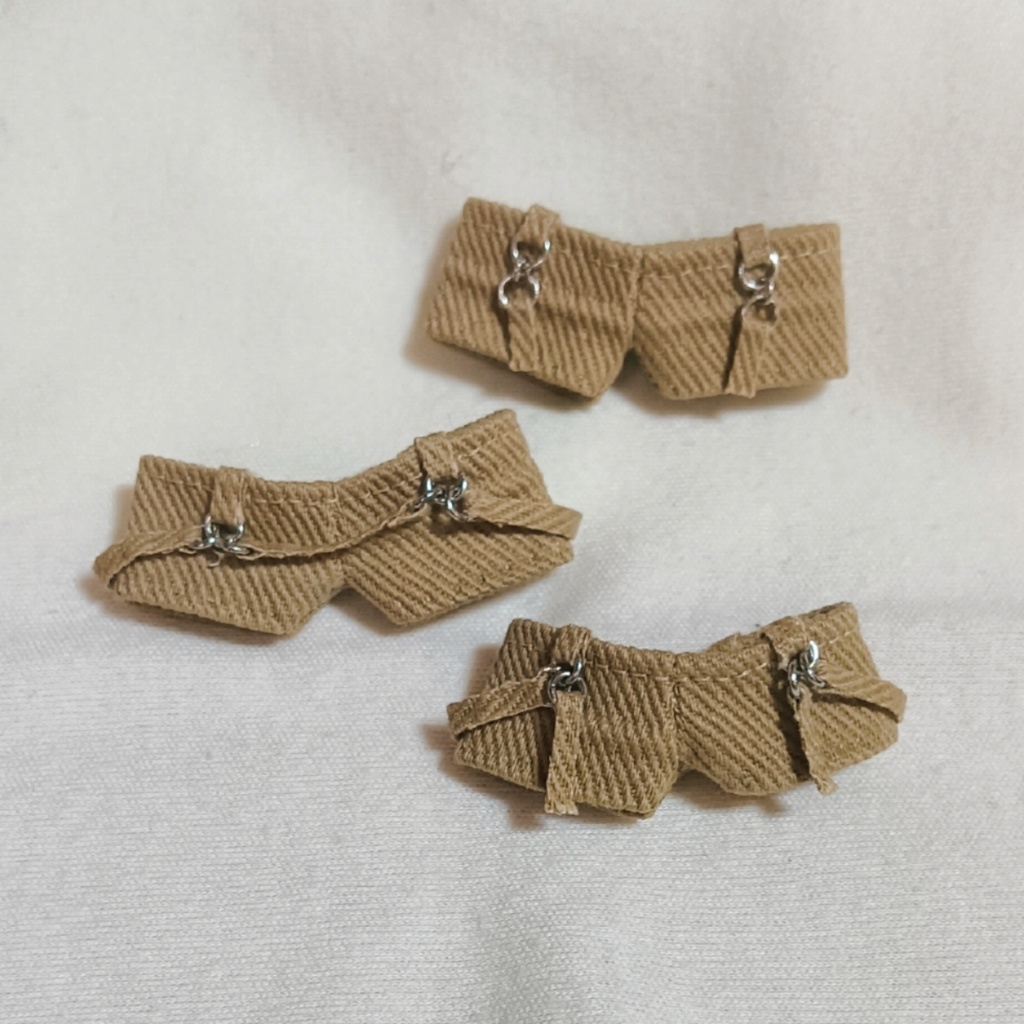 ハーネスパンツ