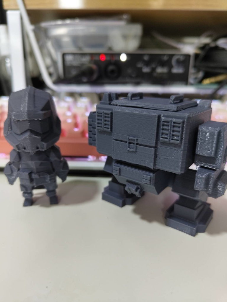 【無料配布】【3Dモデル】EXO-45 パトリオット・エクソスーツのちびキャラ【ヘルダイバー2】