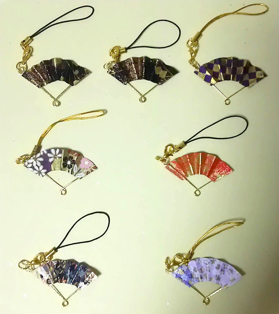 刀剣乱舞ミニ扇・ピアス ・イヤリング ・観賞用ストラップ