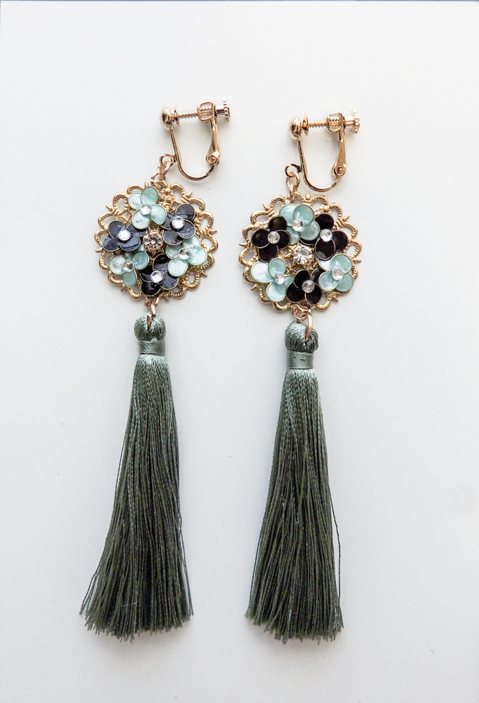 髭切、膝丸、源氏兄弟イメージピアス、イヤリング