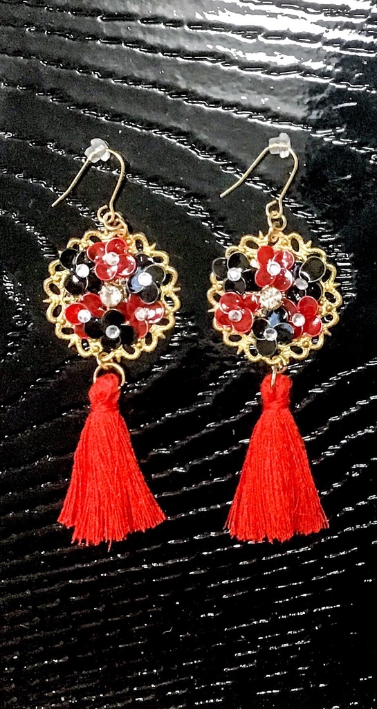 初期刀耳飾りピアス、イヤリング