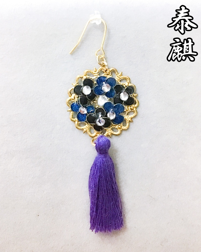 十二国記イメージタッセル耳飾り、ストラップ。