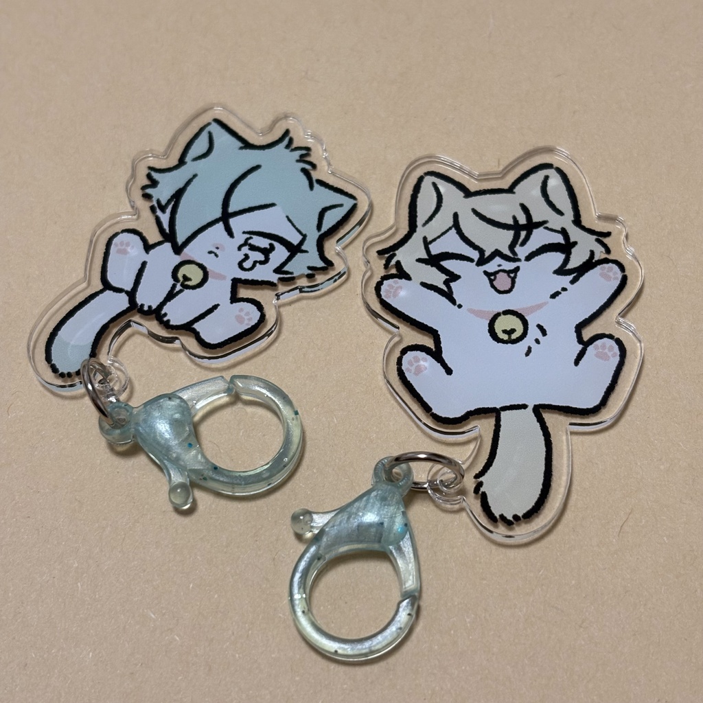 ねこの髭膝アクリルキーホルダー