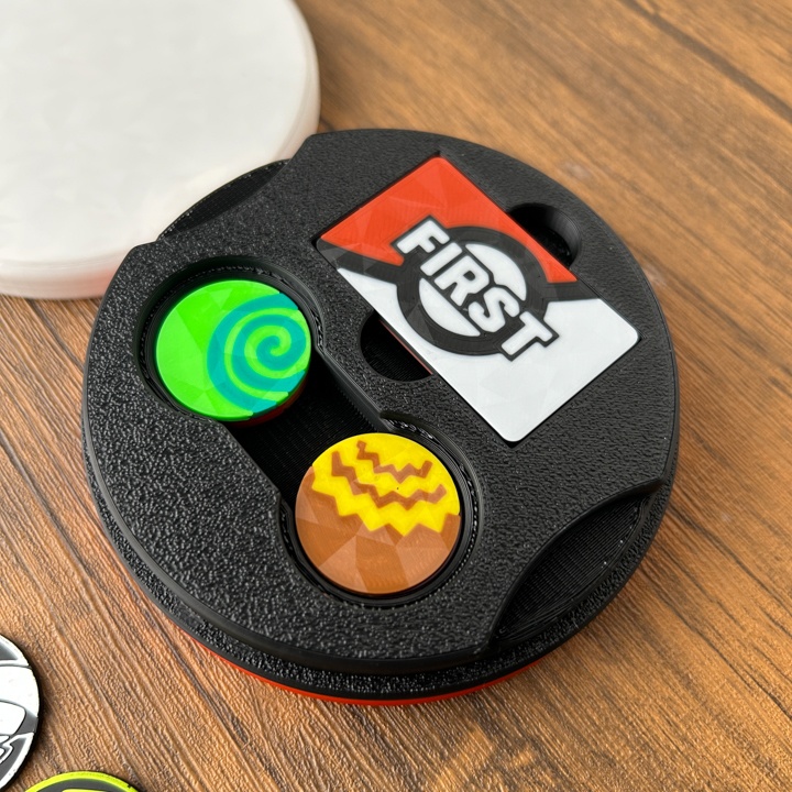 ポケカ 2段マグネットケース 赤 ダメカンダイス、各種マーカー、チェッカー