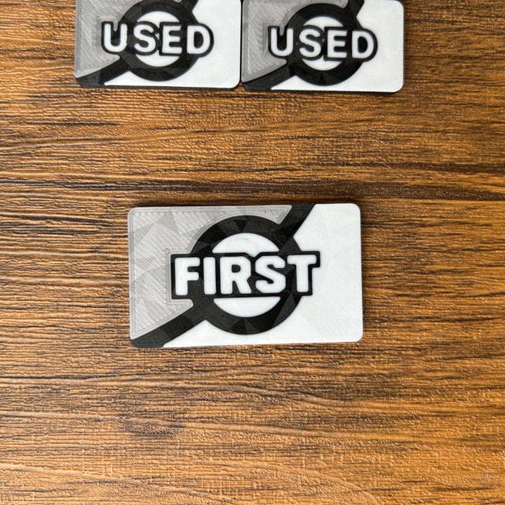 ポケカ 2段マグネットケース 銀 ダメカンダイス、各種マーカー、チェッカー