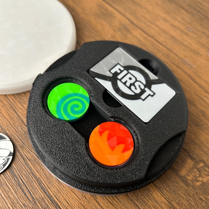 ポケカ 2段マグネットケース 銀 ダメカンダイス、各種マーカー、チェッカー