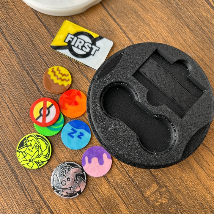 ポケカ 2段マグネットケース 金 ダメカンダイス、各種マーカー、チェッカー