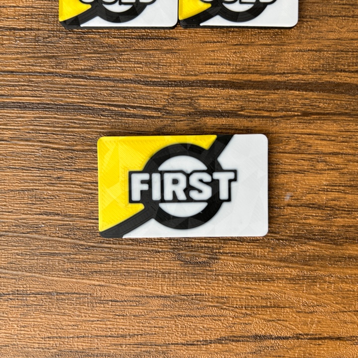 ポケカ 2段マグネットケース 金 ダメカンダイス、各種マーカー、チェッカー