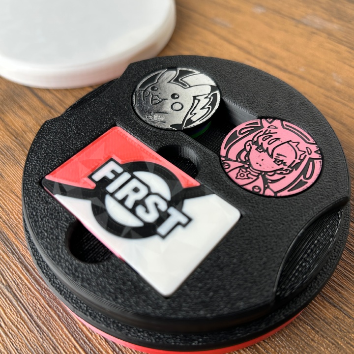 ポケカ 2段マグネットケース ピンクゴールド ダメカンダイス、各種マーカー、チェッカー