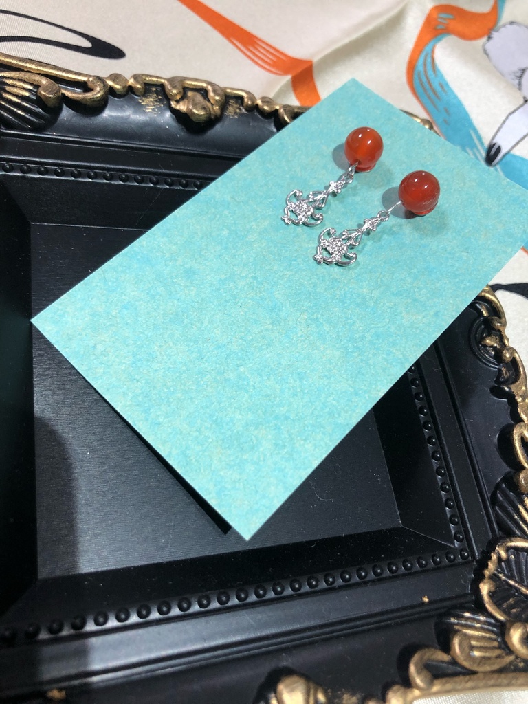 【ハンドメイド】今牛若狭モチーフピアスD