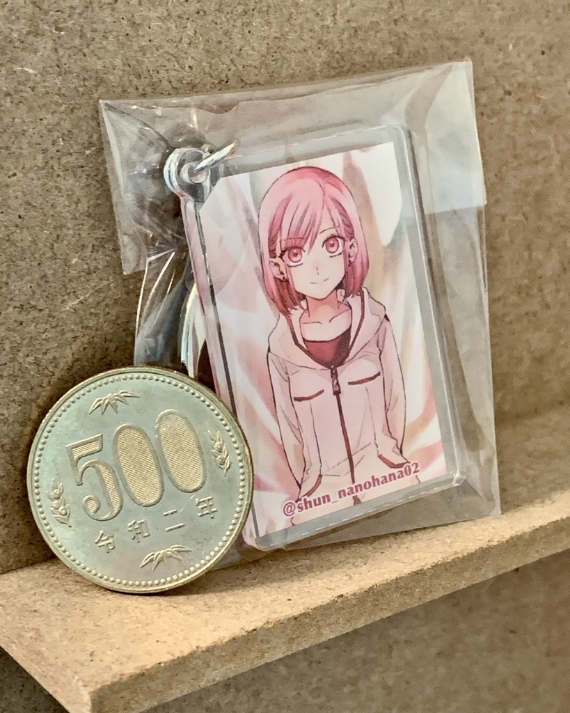 アクリルキーホルダー【マギィ】