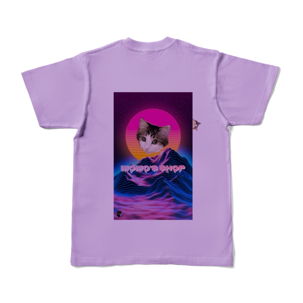 MOMOのカラーTシャツ
