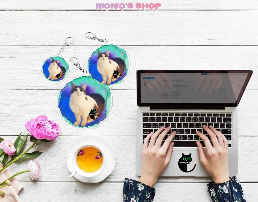 momoのアクリルキーホルダー #01