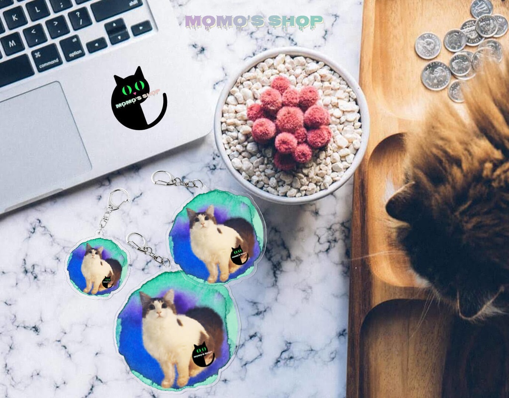 momoのアクリルキーホルダー #01