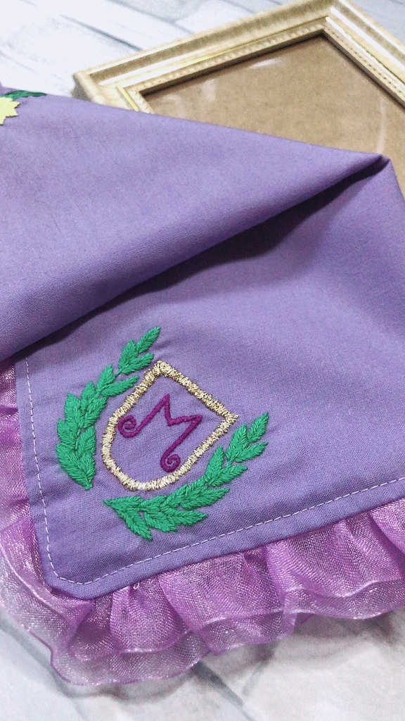 モリアーティ三兄弟の刺繍ハンカチ