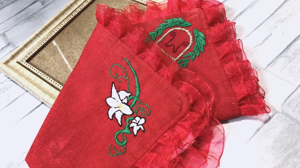 モリアーティ三兄弟の刺繍ハンカチ