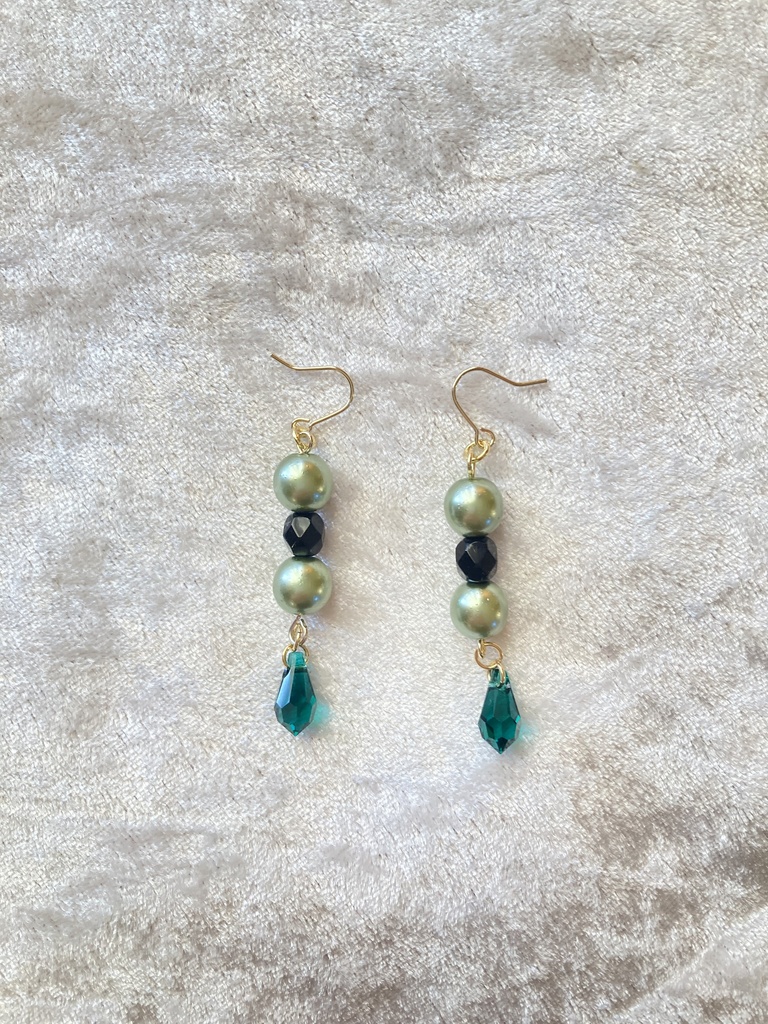 ツイステ マレウス イメージピアス/イヤリングパーツ変更オプション有