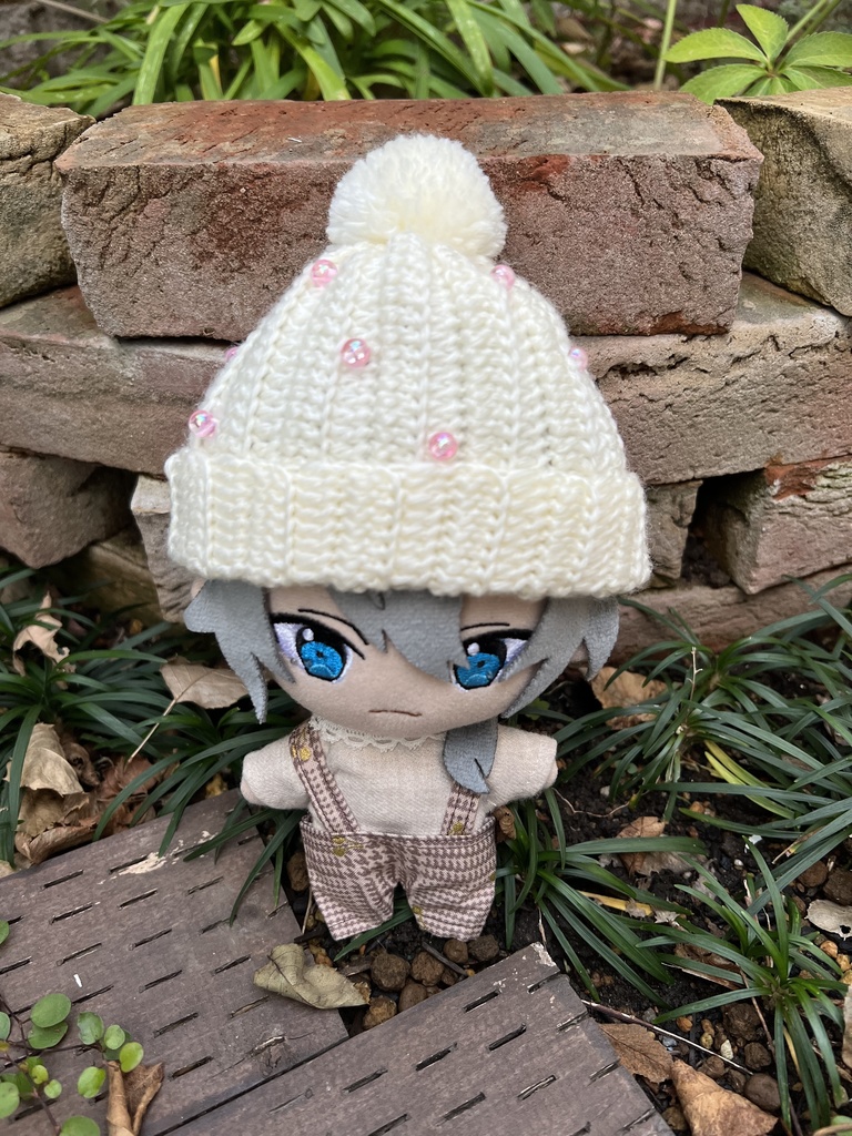 クリアビーズ付きニット帽