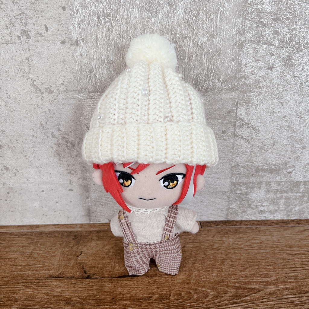 クリアビーズ付きニット帽