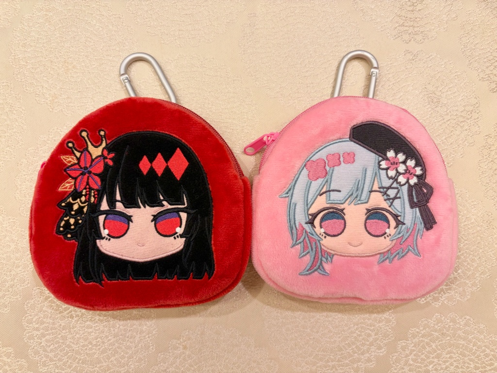 ふわふわ刺繍ポーチ