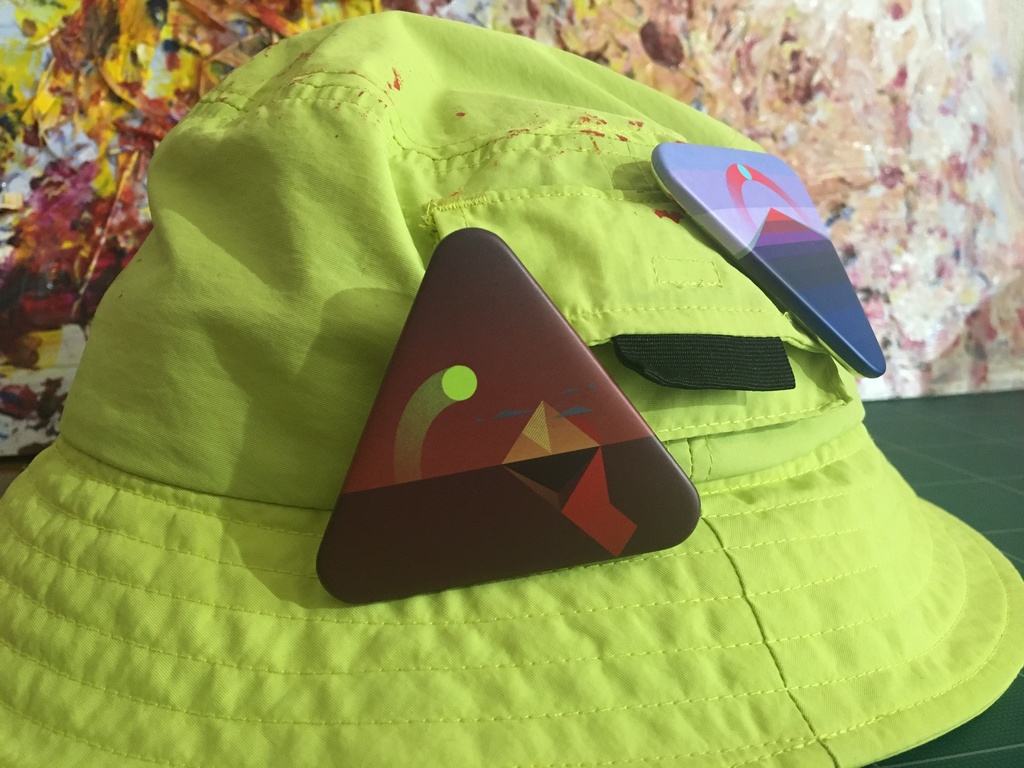 20220510.三角缶バッジ