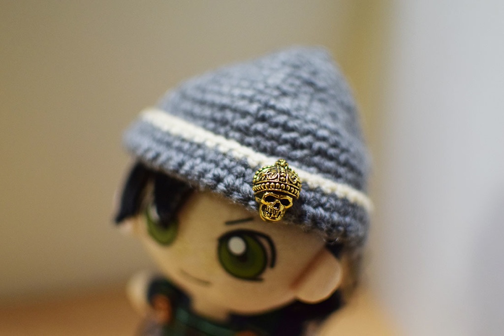 ドクロチャーム付きニット帽