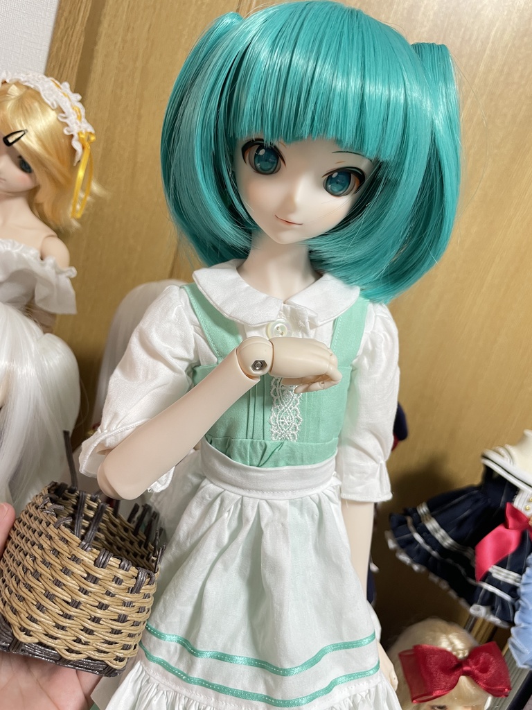 ドール用かごバッグ(フリル3色付き)