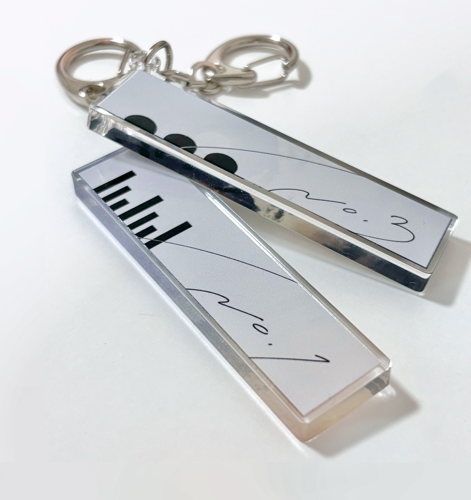 リバーシブル概念アクリルキーホルダー