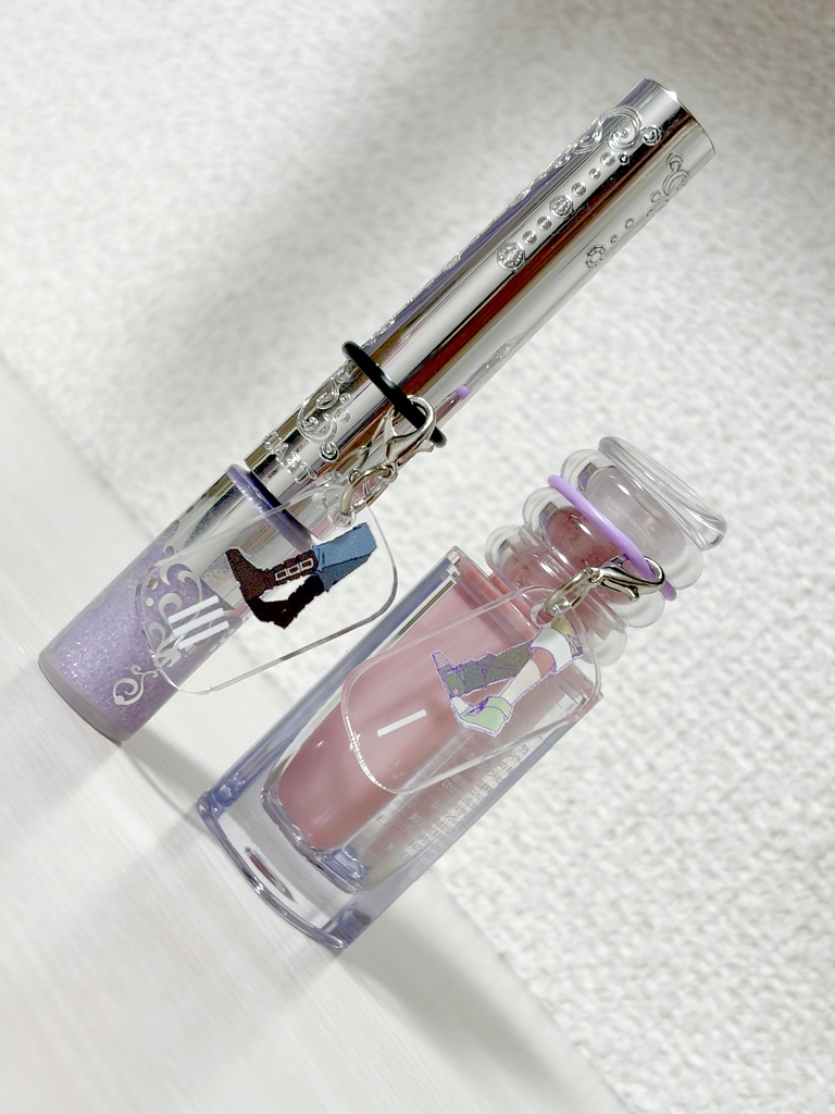 一緒に歩こうめじるしアクキー