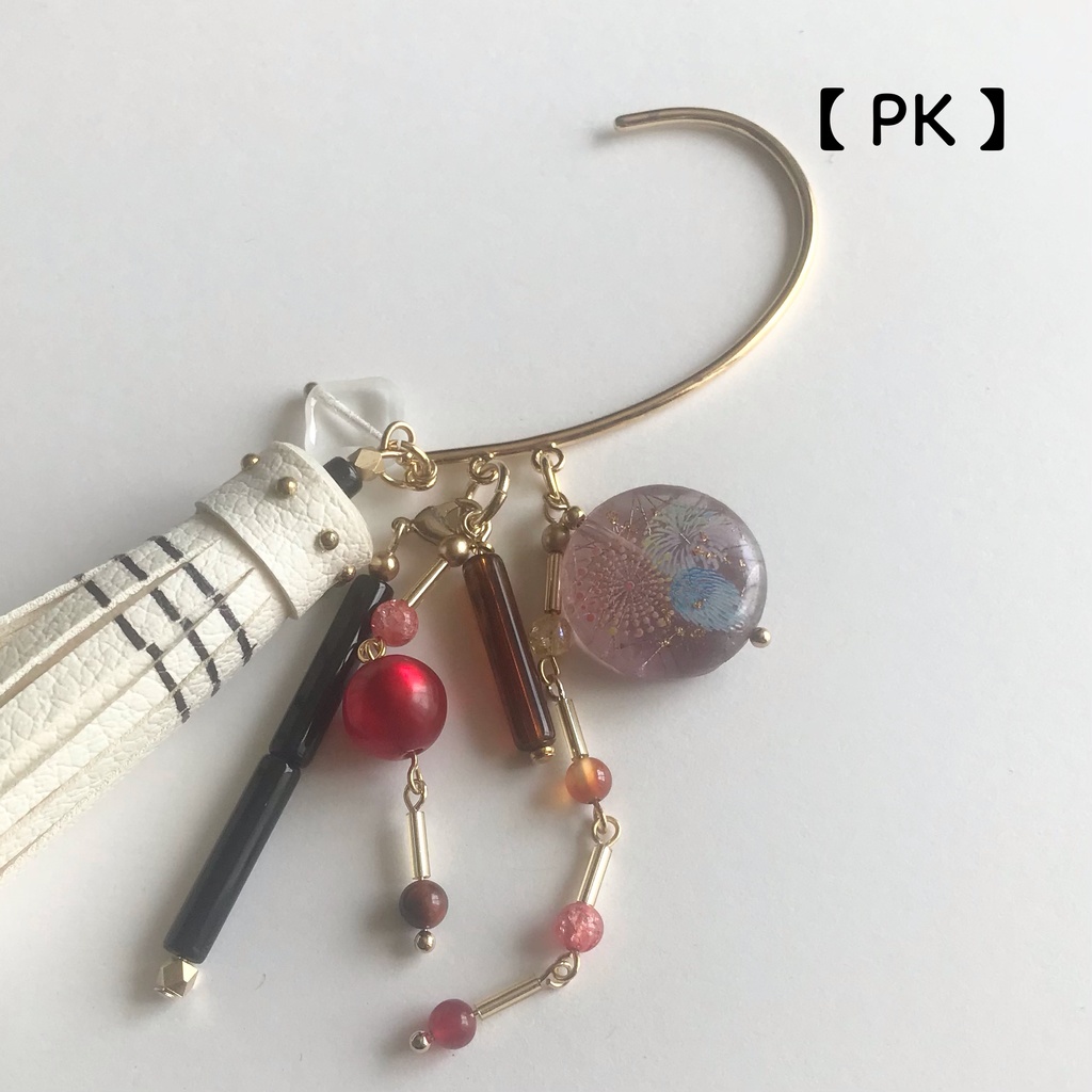 第七モチーフイヤーフック