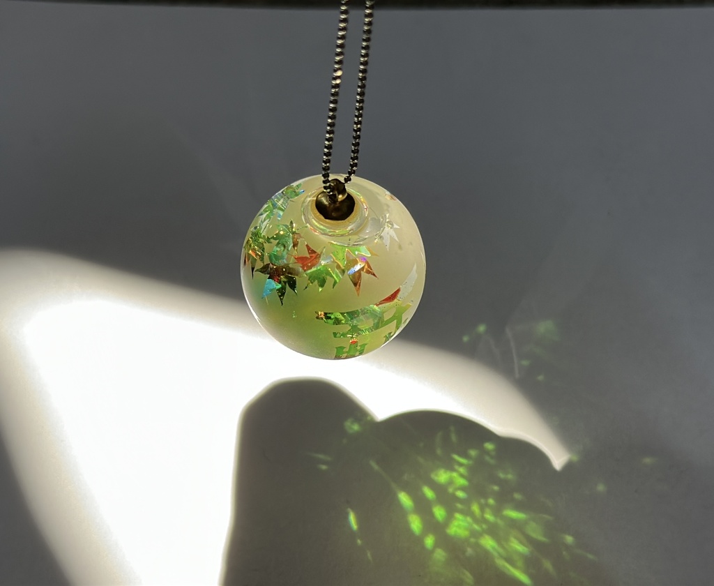 山口瑛未×nekomataLabコラボ 「木漏れ日」 2025/11/21/21:00〜受付