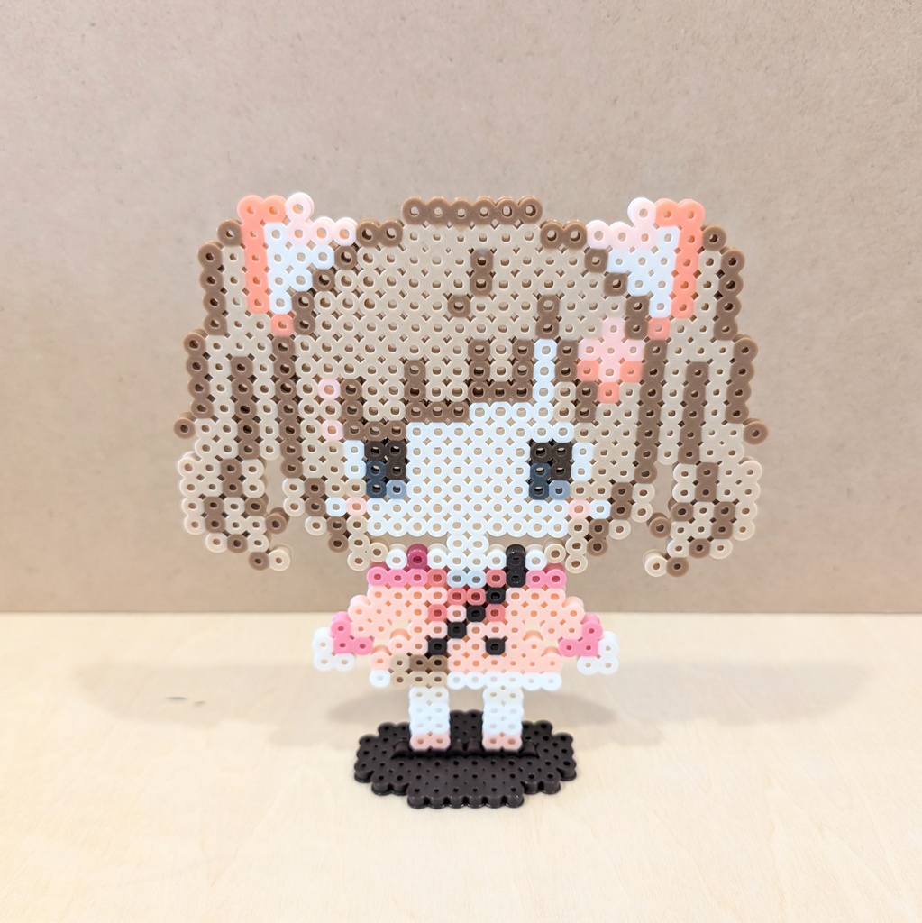 【桜川うり】アイロンビーズスタンド(ツインテール)