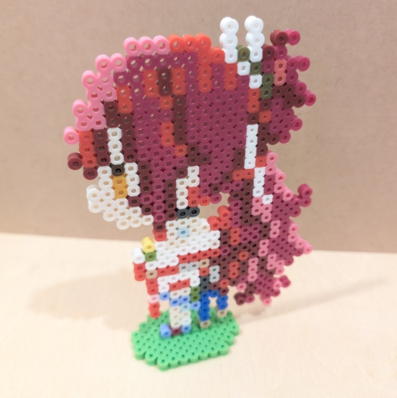 【ユニプロ二次創作作品】 日向海フェニカ アイロンビーズ横向きスタンド