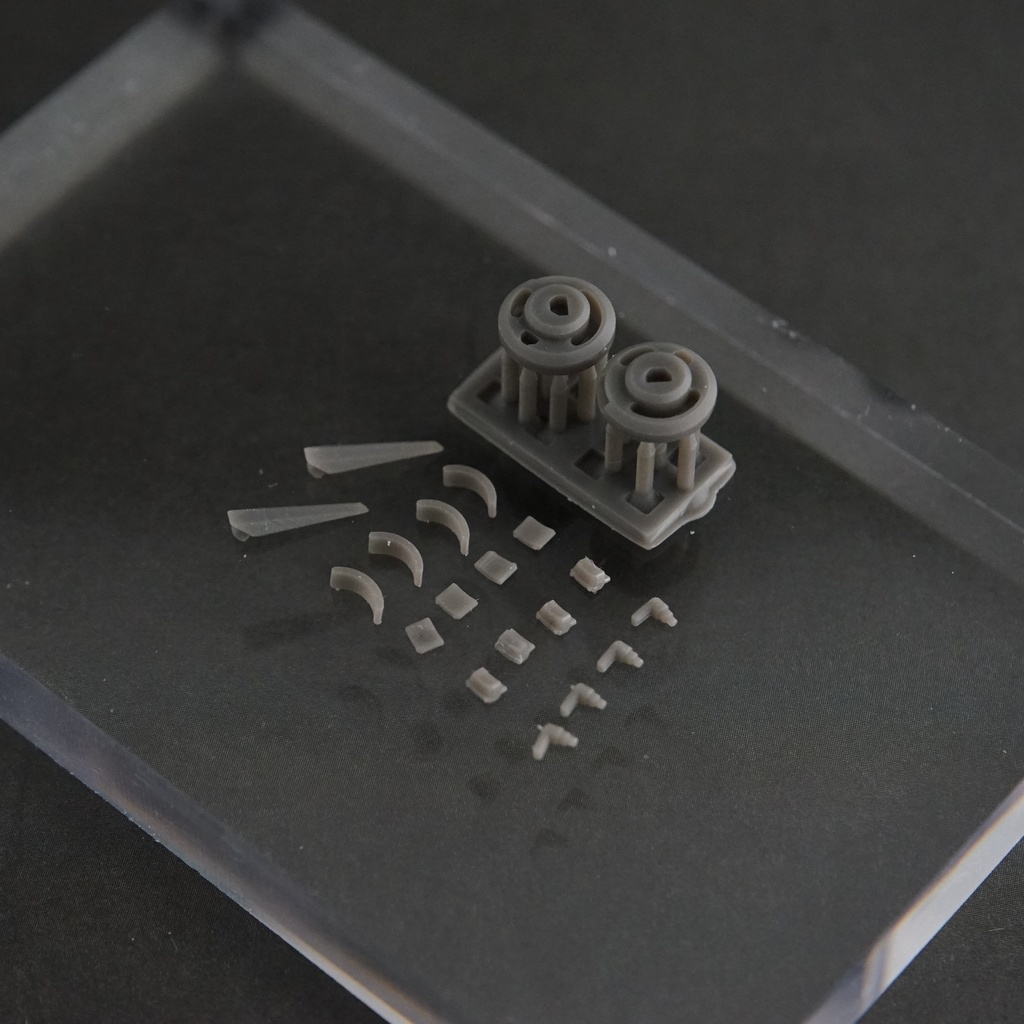 8. イヤーアンテナ