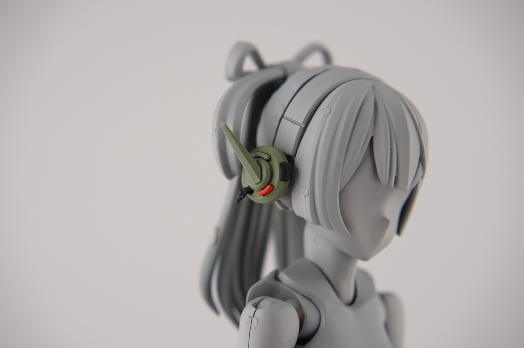8. イヤーアンテナ