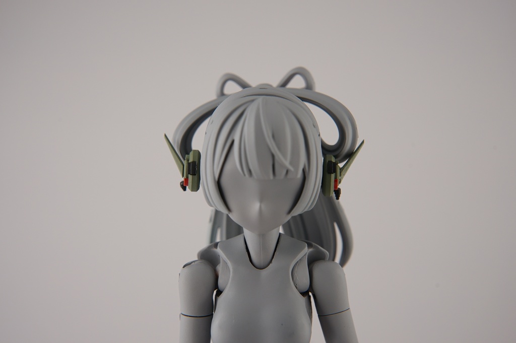 8. イヤーアンテナ