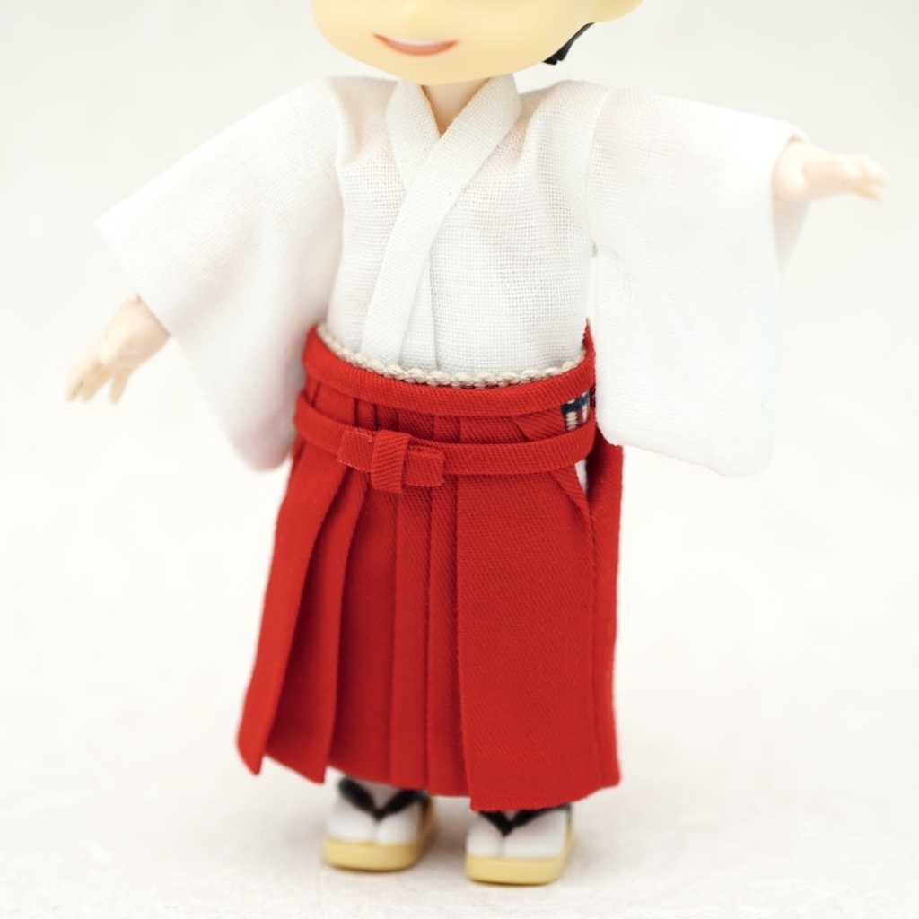【袴 レッド】オビツ11サイズ・共用サイズ(身長調整サイズ対応可能)