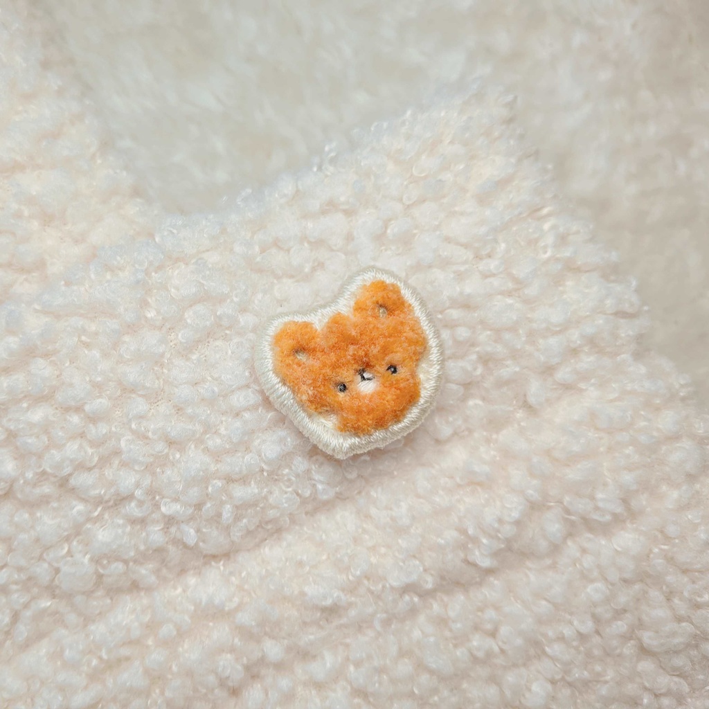 ⚡︎ パモ 刺繍ピンバッジ 💛