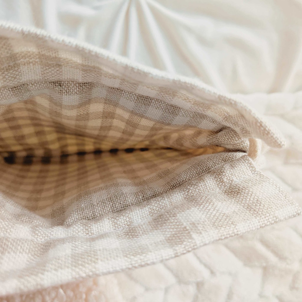 雑渡ギニョール 刺繍 ポーチ