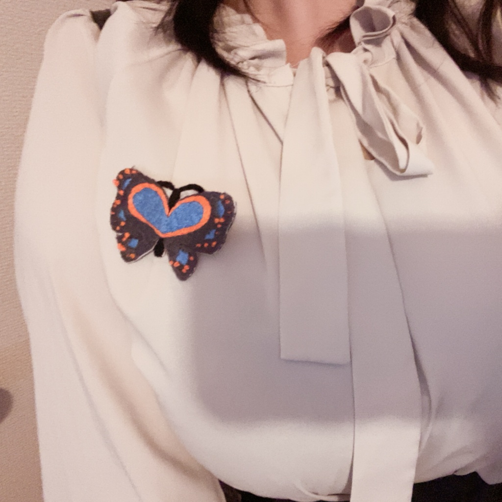 【VGGC11th】蝶屋はなびさん風ブローチ【非公式ぶいすぽっ!】