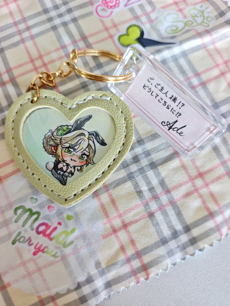 【勝利の女神:NIKKE】エード 原画キーホルダー