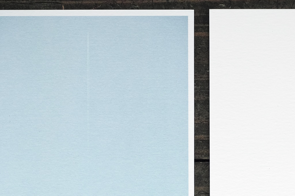 「横たわろう、通過せよ」paper + カード